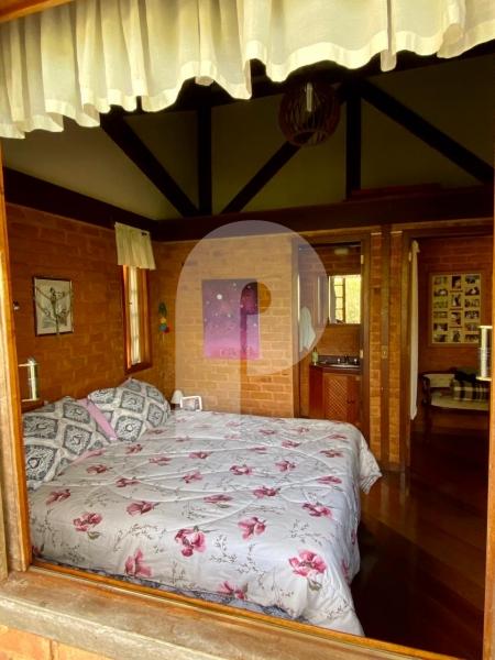 Casa para Alugar  à venda em Carangola, Petrópolis - RJ - Foto 9