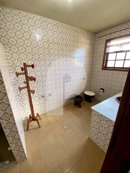 Casa para Alugar  à venda em Carangola, Petrópolis - RJ - Foto 10