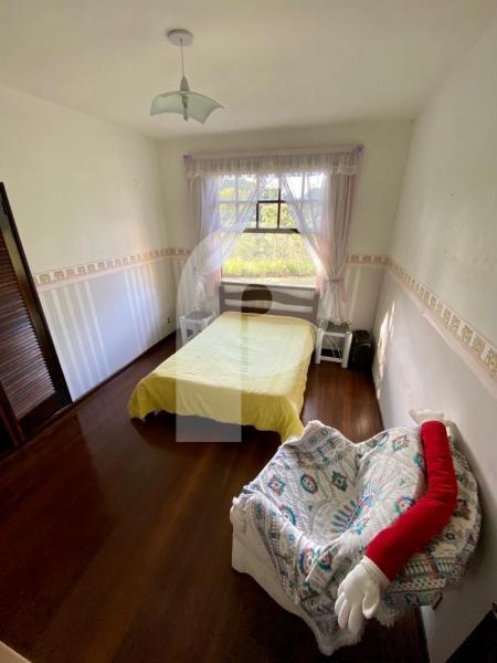 Casa para Alugar  à venda em Carangola, Petrópolis - RJ - Foto 8