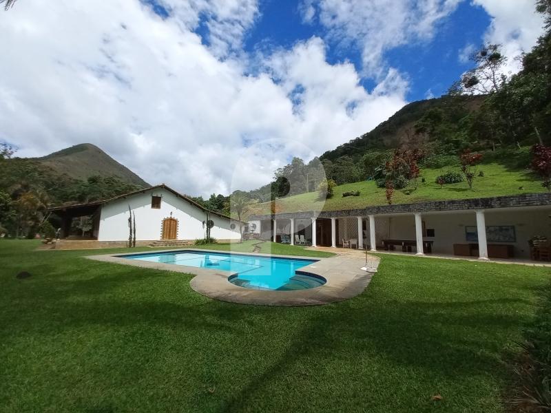Casa para Alugar  à venda em Itaipava, Petrópolis - RJ - Foto 1