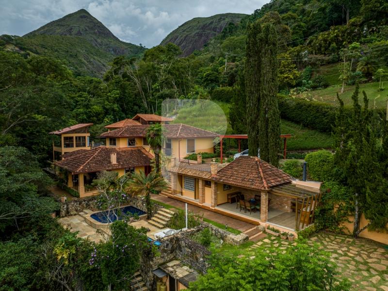 Casa à venda em Araras, Petrópolis - RJ - Foto 1