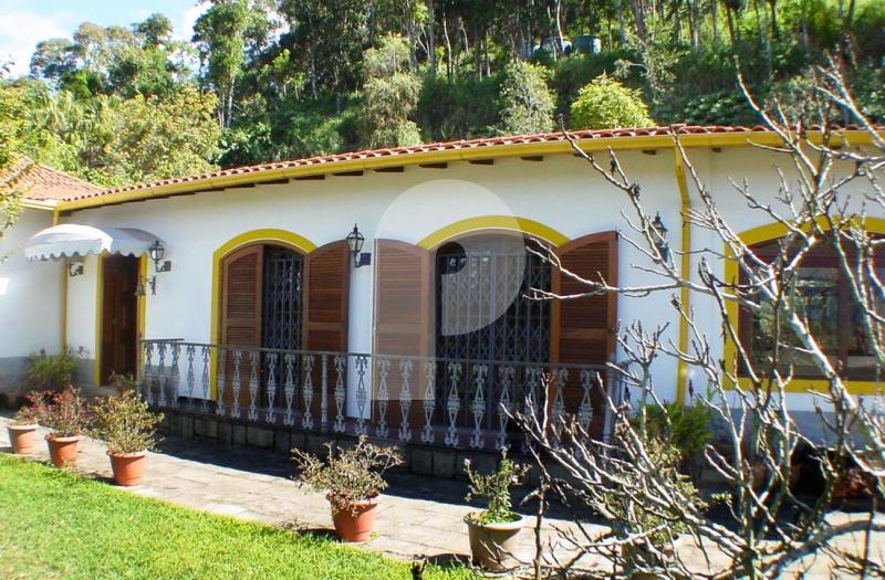 Casa à venda em Itaipava, Petrópolis - RJ - Foto 1