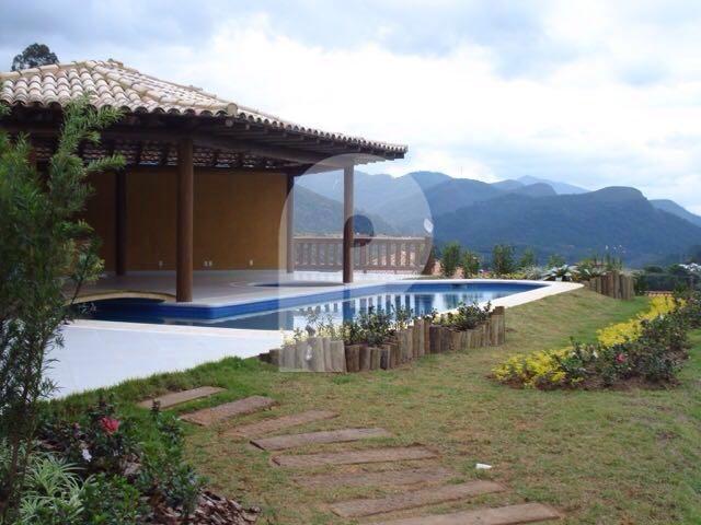 Casa - Petrópolis, Araras