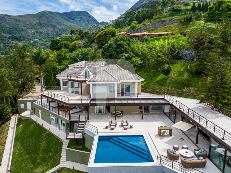 Casa - Petrópolis, Araras