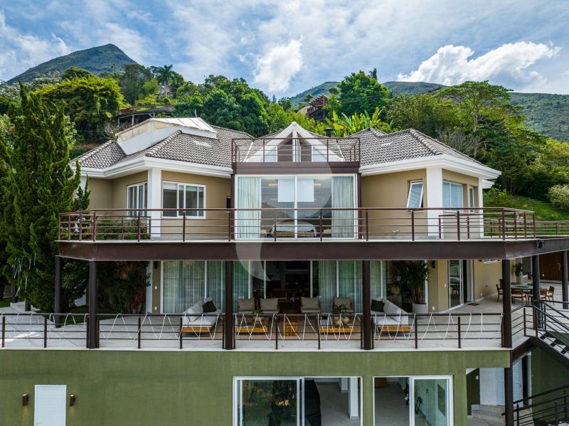 Casa - Petrópolis, Araras