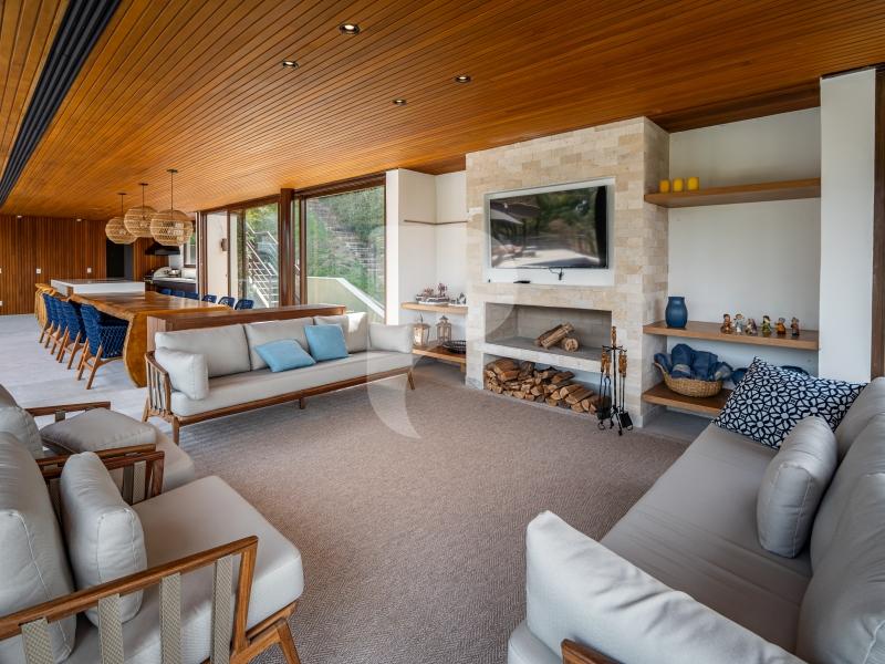 Casa - Petrópolis, Araras