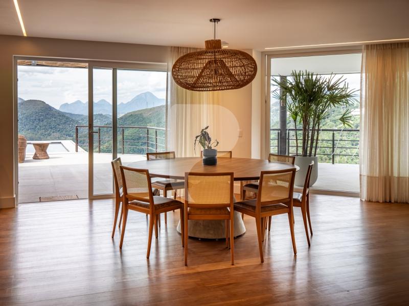 Casa - Petrópolis, Araras