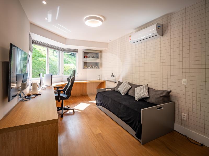 Casa - Petrópolis, Araras