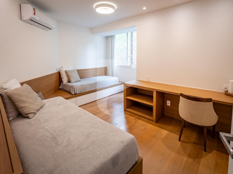 Casa - Petrópolis, Araras