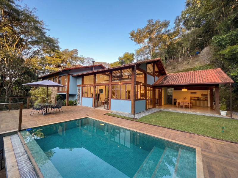 Casa à venda em Itaipava, Petrópolis - RJ - Foto 1