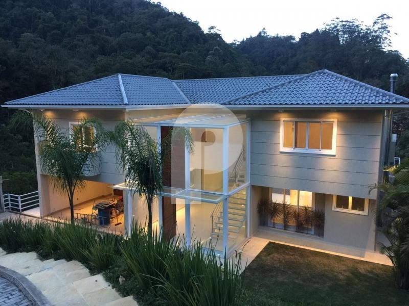 Casa à venda em Taquara, Petrópolis - RJ - Foto 1