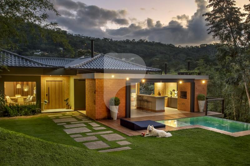 Casa à venda em Pedro do Rio, Petrópolis - RJ