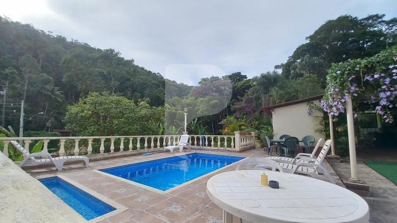 Casa para Alugar  à venda em Araras, Petrópolis - RJ - Foto 13