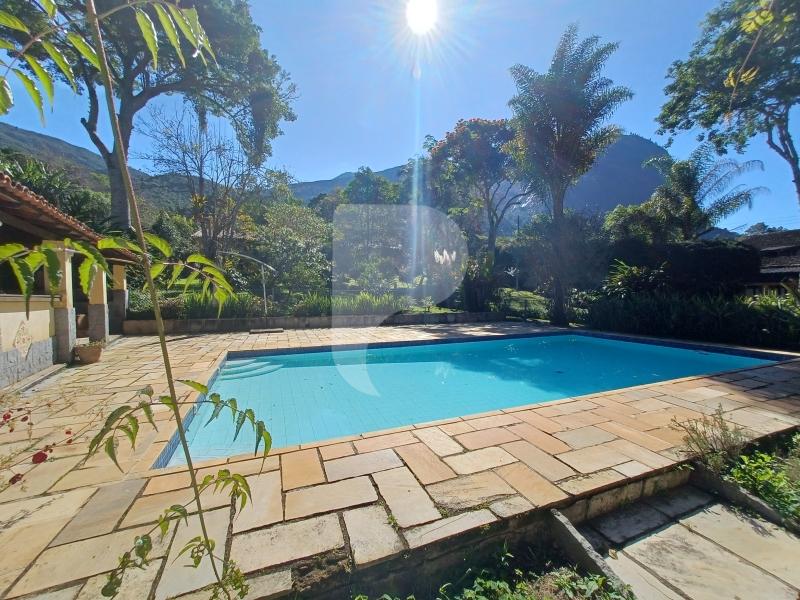 Casa à venda em Araras, Petrópolis - RJ - Foto 1