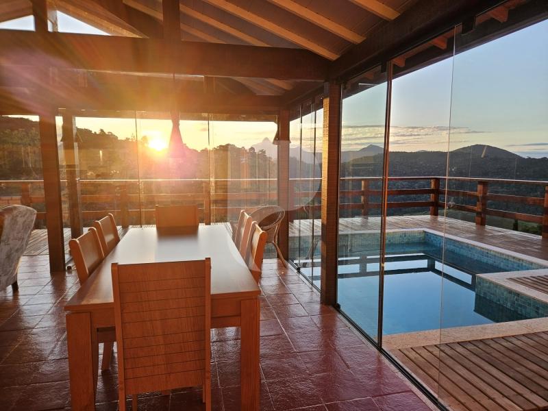 Casa à venda em Itaipava, Petrópolis - RJ - Foto 1