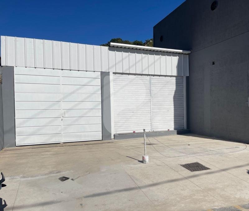 Galpão à venda em Quissamã, Petrópolis - RJ - Foto 1