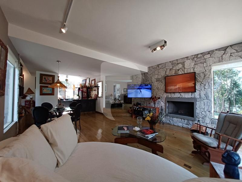 Casa para Alugar  à venda em Araras, Petrópolis - RJ - Foto 8