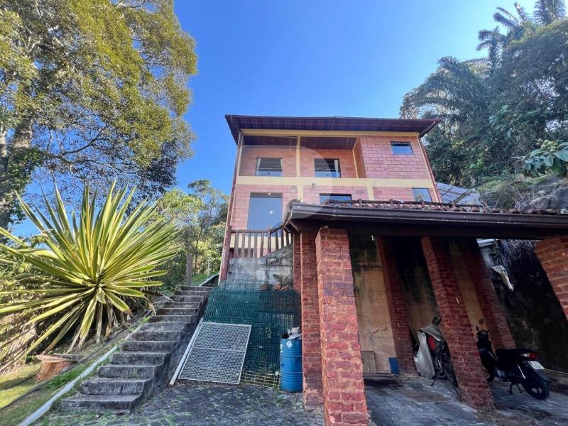 Casa à venda em Mosela, Petrópolis - RJ - Foto 1
