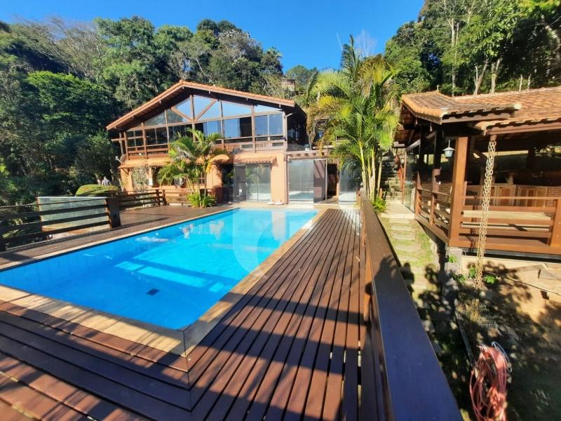 Casa à venda em Itaipava, Petrópolis - RJ - Foto 1