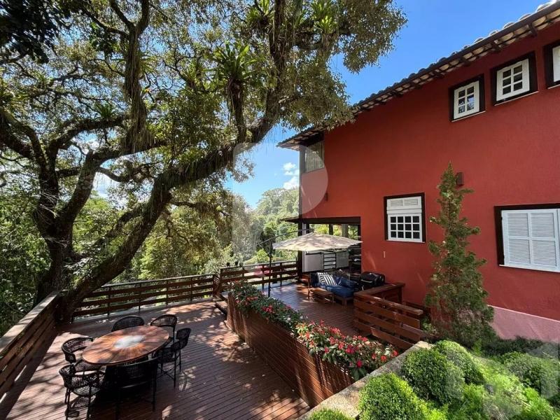 Casa à venda em Itaipava, Petrópolis - RJ - Foto 1