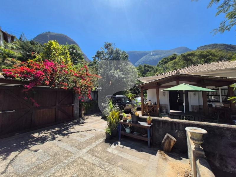 Casa à venda em Araras, Petrópolis - RJ - Foto 1