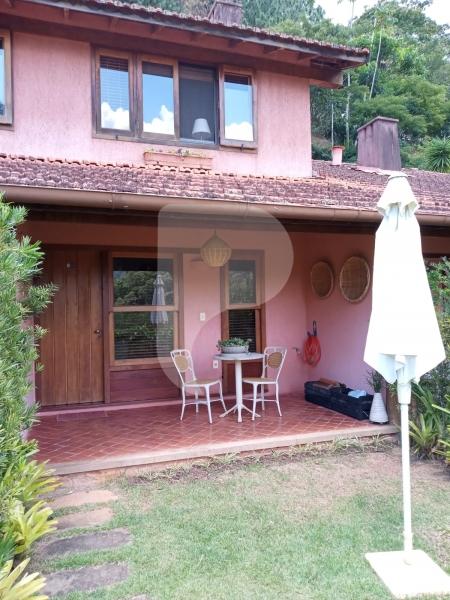 Flat à venda em Araras, Petrópolis - RJ - Foto 1