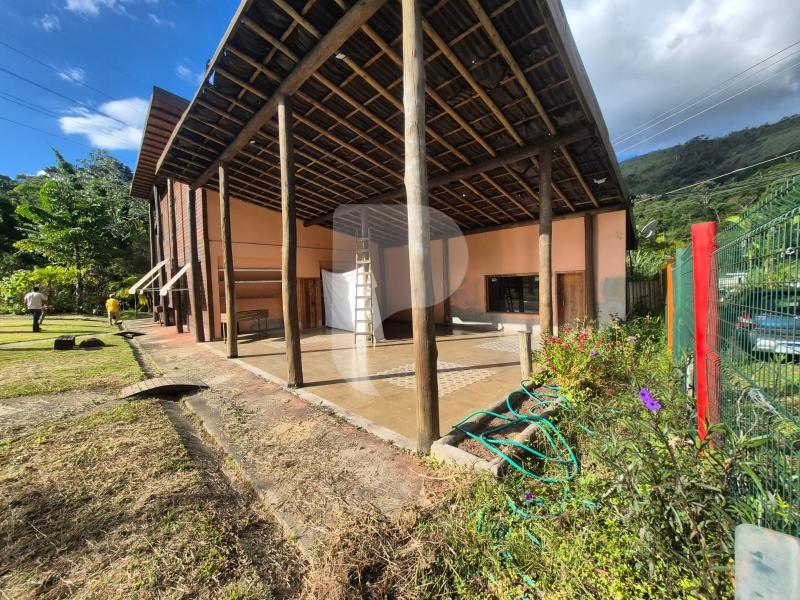 Casa Comercial - Petrópolis, Araras