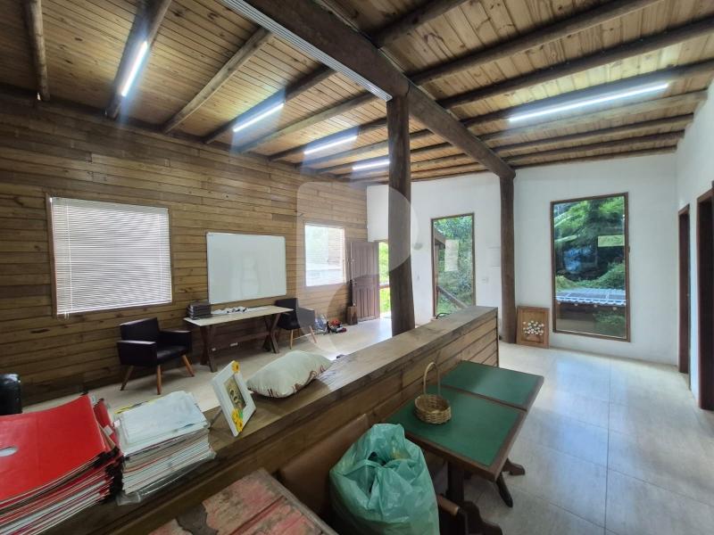 Casa Comercial - Petrópolis, Araras
