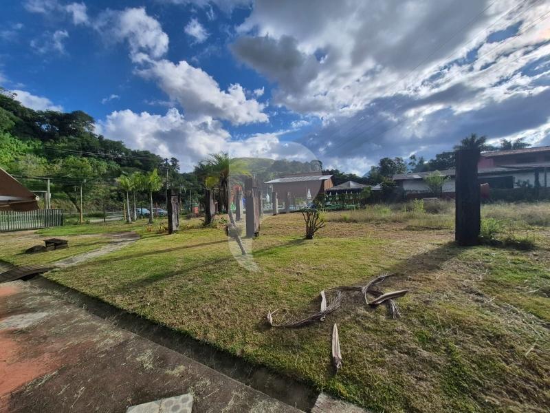Casa Comercial - Petrópolis, Araras