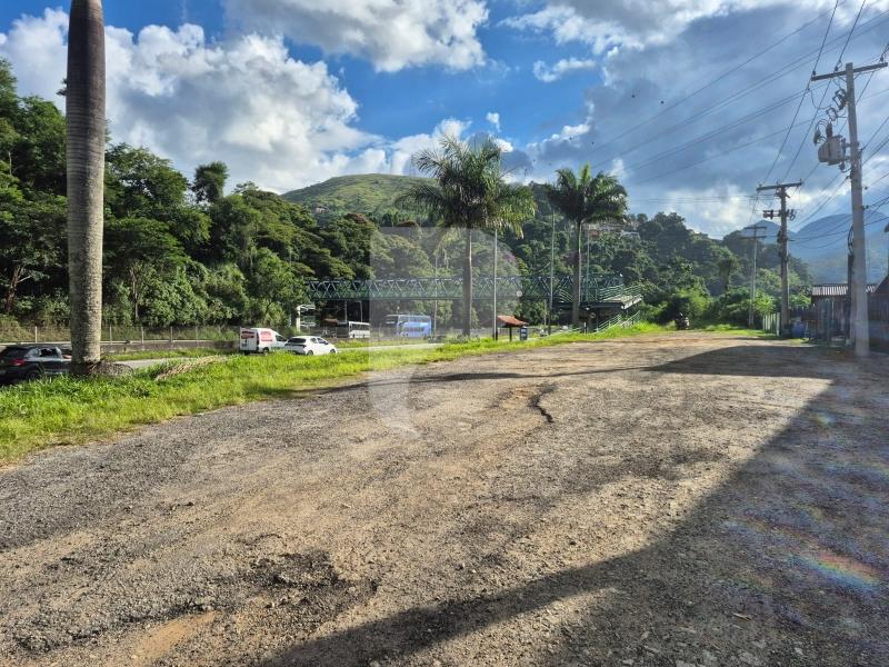Casa Comercial - Petrópolis, Araras