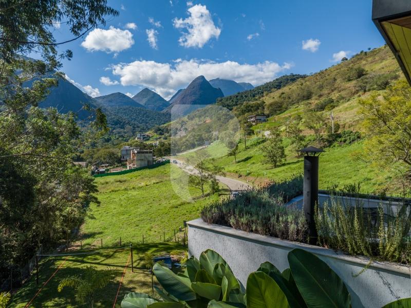 Casa - Petrópolis, Corrêas