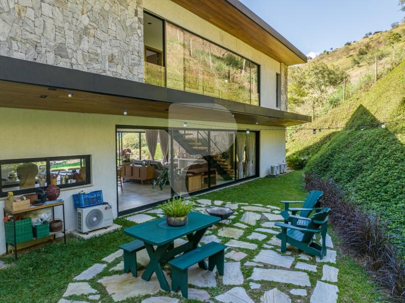 Casa - Petrópolis, Corrêas