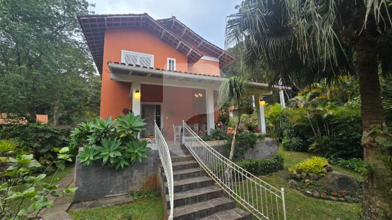 Casa à venda em Fazenda Inglesa, Petrópolis - RJ - Foto 1